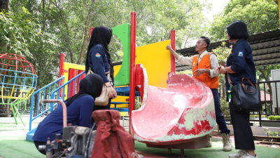 Terstandardisasi Tanpa Perbaikan, RBRA Masjid Agung Perkuat Fasilitas Bermain Ramah Anak