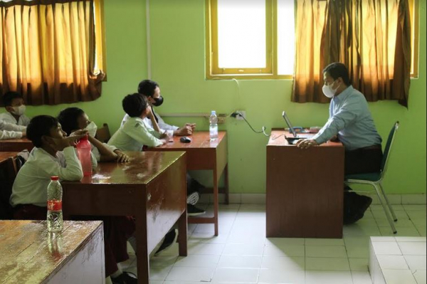 SUASANA: Kegiatan mengajar Materi Pengenalan Lingkungan Sekolah (MPLS) di salah satu sekolah yang berada di wilayah Bantul, beberapa waktu lalu. (DOKUMENTASI ISTIMEWA/JOGLO JOGJA)